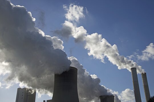 Niederaussem power plant, a base-load power plant operated by RWE PowerAG using lignite in Bergheim-Niederaussem, Rhein-Erft district, North Rhine-Westphalia, Germany