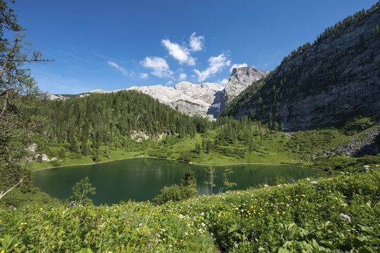 Lake Gr&uuml;nsee on the hiking trail to the K&auml;rlinger Haus, Berchtesgaden National Park, Berchtesgaden area, Upper Bavaria, Bavaria, Germany