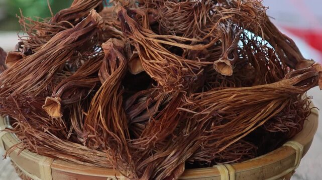 Dried kapok flowers for cooking.