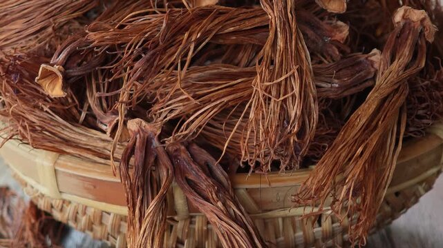 Dried kapok flowers for cooking.