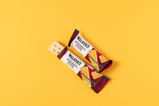 WAL KERS　ウォーカー　お菓子