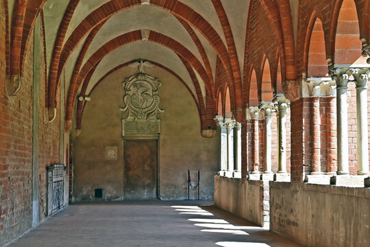 Milano, L'abbazia benedettina di Chiaravalle, Lombardia, Italia