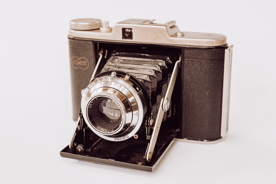 Analoge Rollfilmkamera von Adox, Ahrweiler, Deutschland, 29. M&auml;rz 2026