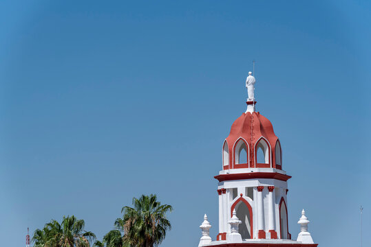 house of god, arquitectura, religiones, torre, catedral, cielo, edificio, aspa, rusia, ortodoxa, sien, c&uacute;pula, campana, ciudad, viejo, viajando, europa, blanco, historia, capilla, hito, dorada, cultur