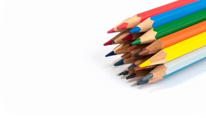 Naklejka premium Small fan arrangement of colored pencils