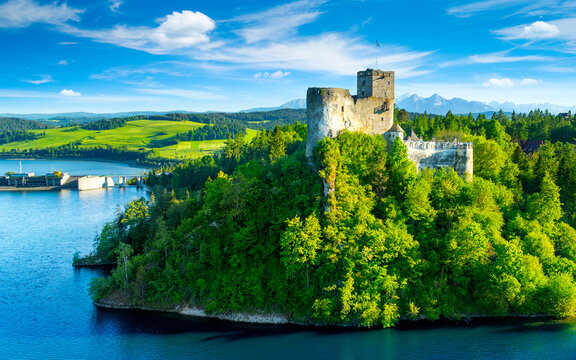 Panoramic view of castle in Niedzica by lake Czorsztyn, Poland