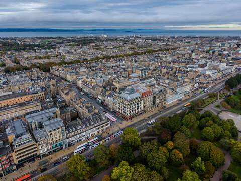 Beautiful aerial view of Edinburgh, the Historic Suburbs and Curved Streets, Scotland &ndash; Urban Pattern and Cityscape from Above