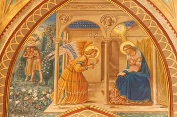 Obraz premium MONZA, ITALY - MARCH 19, 2026: MONZA, ITALY - MARCH 19, 2026: The fresco of Annunciation in church Chiesa della Santissima Trinita degli Artigianelli by Giovanni Briani from end of 19. cent.