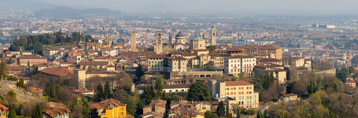 Naklejka premium Bergamo - The cityscape with the Cita Alta