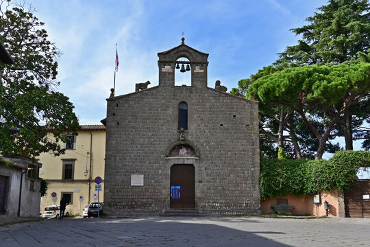 Viterbo, la chiesa e la Piazza del Ges&ugrave; Tuscia, Lazio, Italia
