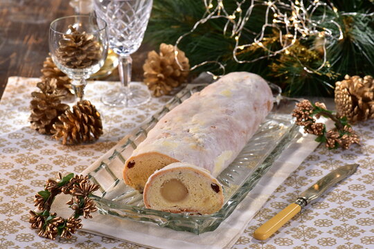 Christmas stole with marzipan