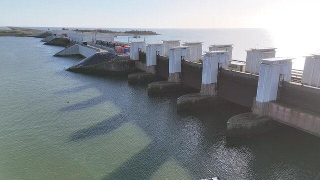 Retreating aerial from lock complex toward the long dike