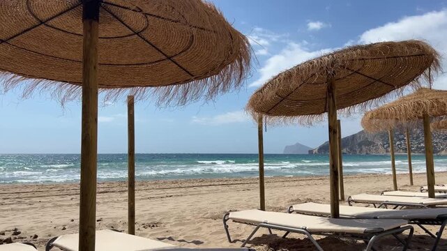 POV desde la tumbona mirando al mar en Calpe