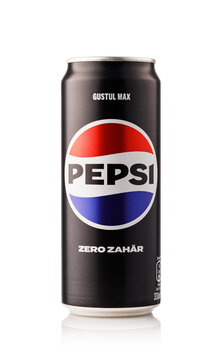 Pepsi max zero zahăr can on white background