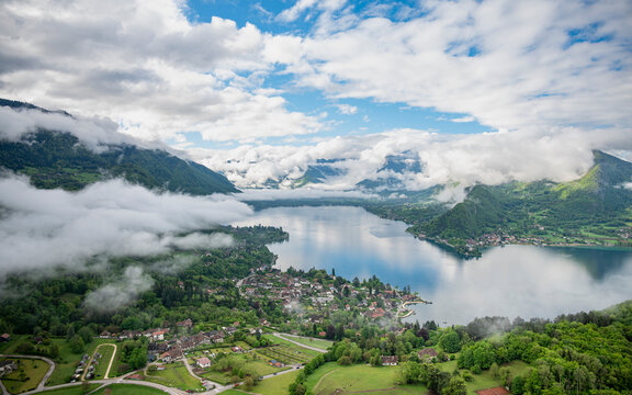 Lac d'annecy en parapente