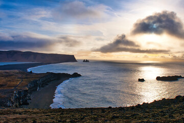 Czarna plaża Reynisfjara o wschodzie słońca 2025 © Krzysiek Cegiełka