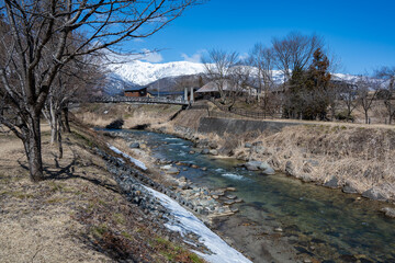 北アルプスの山並み　長野県白馬村 © RATM