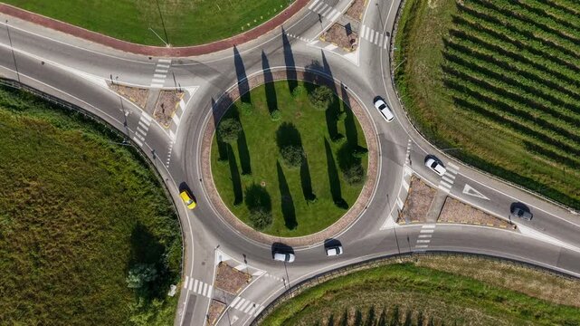 Roundabout Landscape Images – Browse 55,653 Stock Photos, Vectors, and ...