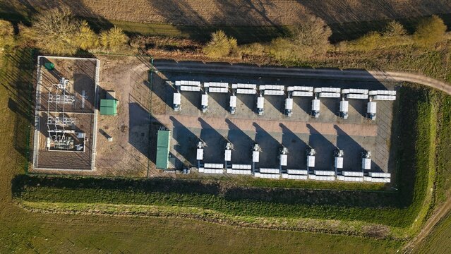 Battery energy storage array for grid balancing at Tiln farm