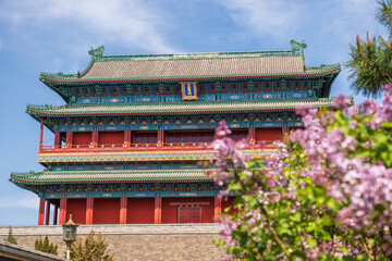 Fototapeta premium Majestic Zhengyangmen Gate Tower at Qianmen, Iconic Monument of Beijing Central Axis