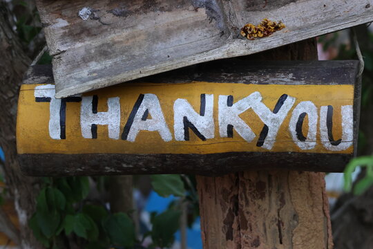 Panneau Thank You en ext&eacute;rieur ambiance voyage tropical