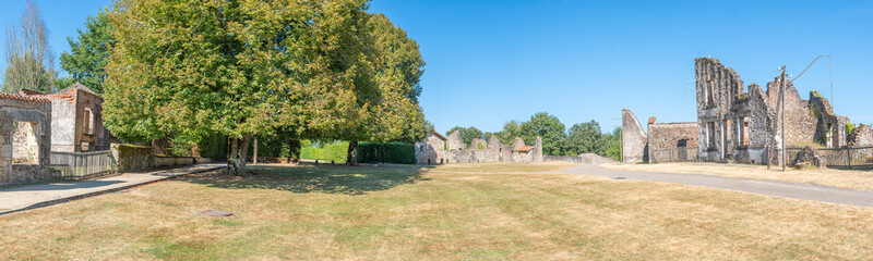 Obraz premium Village en ruine de Oradour-sur-Glane dans le Limousin en France. 
