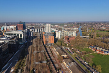 Obraz premium Aerial Drone View of Reading Train Station and Urban Surroundings, Berkshire, England