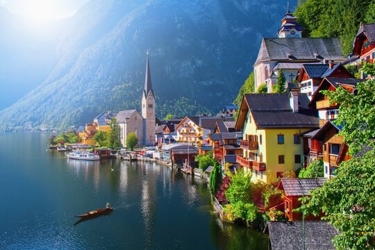 Hallstatt, Austria - beautiful view on the famous Austrian Alpine town.