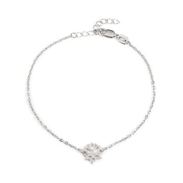 High-quality product photography of a silver chain bracelet featuring small decorative charms. Highlighting the intricate craftsmanship, polished shine, and sophisticated jewelry design.