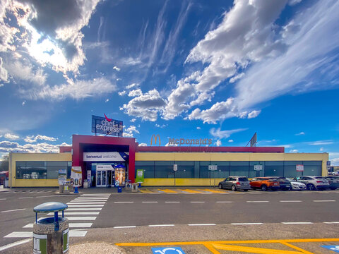Reggello, Florence, Italy &ndash; March 31, 2026: McDonald&rsquo;s restaurant at the Chef Express rest stop in the Arno Ovest service area on the A1 Autostrada del Sole highway, spectacular blue cloudy sky 