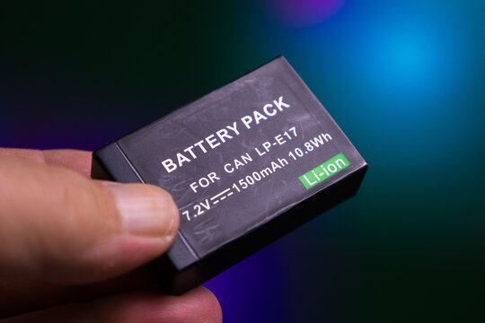 Battery pack for Canon LP-E17, 7.2V 1500mAh 10.8Wh, Li-ion technology usage and application in photography gear