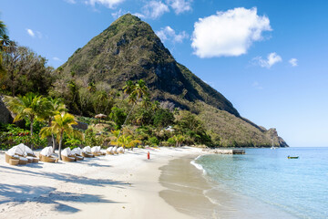 Obraz premium Explore the serene beaches and majestic mountains of Saint Lucia in the Caribbean