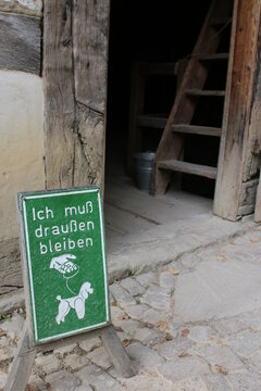 Ich mu&szlig; drau&szlig;en bleiben