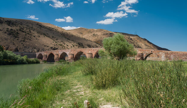 Cobandede bridge. Aras River.  Erzurum - T&uuml;rkiye 
