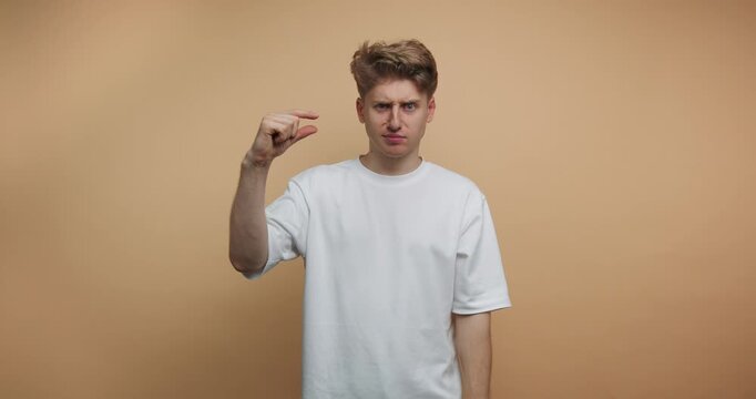 Understanding simple gestures in American Sign Language during a classroom activity aimed at learning new signs