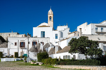 The fairytale trulli houses of Alberobello, Italy © Tomasz Warszewski