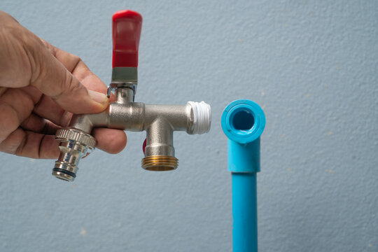 Plumber install double outlet ouside tap with quick-fit adaptor