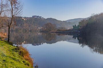 Obraz premium Scenic view of the Rio Minho