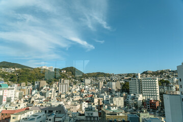 長崎市の街並み風景 © An artisan