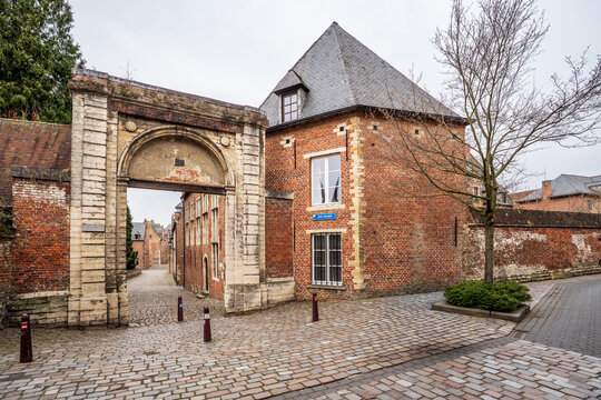  Entrance to the Grand Beguinage (Groot Begijnhof) in Leuven, Belgium
