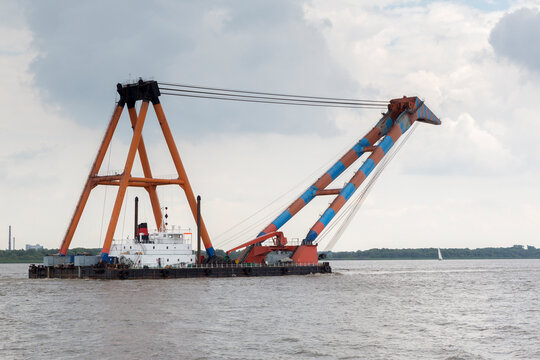 Floating crane at the Elbe river (Germany)
