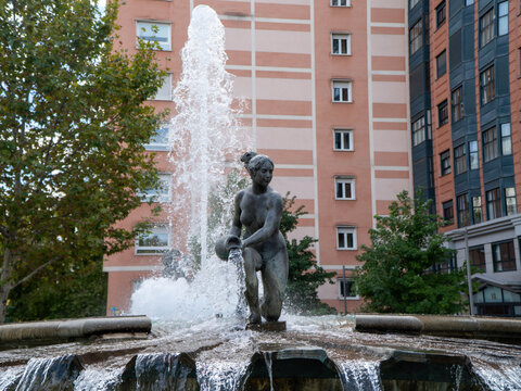 Madrid, Espa&ntilde;a, Fuente del Nacimiento del Agua, ninfa