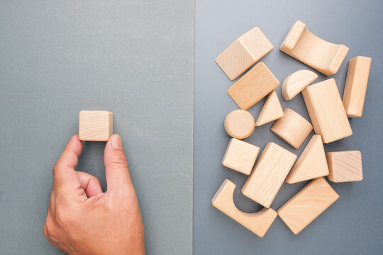 Choosing priority from multiple options, decision making concept