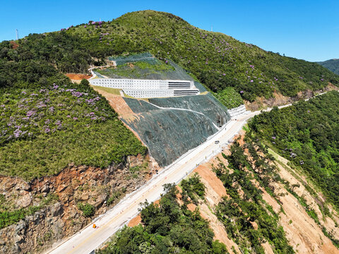 Serra da Rocinha, Santa Catarina - section with slope containment