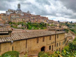 Fototapeta premium Historic center of the city of Siena in Italy with main attractions of Siena Cathedral (Duomo di Siena)
