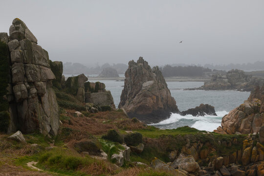 Magnifique paysage de la c&ocirc;te bretonne - Plougrescant Bretagne France