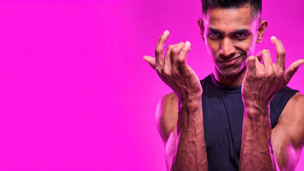 Obraz premium Man with an intense expression making a beckoning 