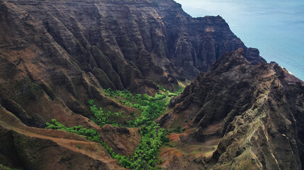 Exploring Na Pali Coast With Aerial Views of Cliffs and Valley © ANITEK MEDIA 