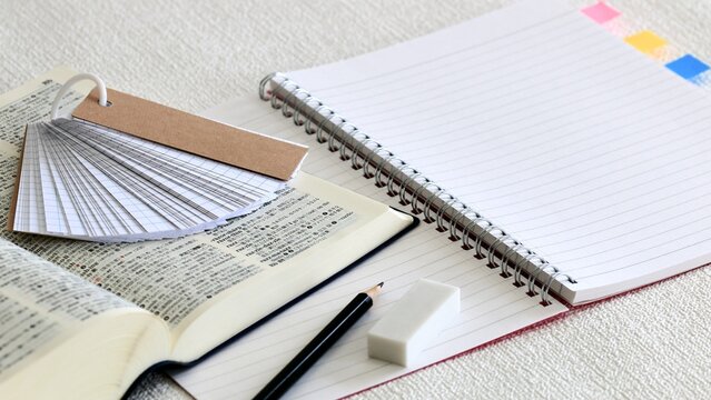 教育イメージ　試験勉強　テスト勉強