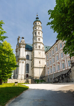 Abtei Neresheim Abbatia abt church outside old building